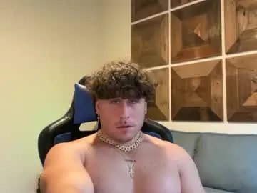 hungkingg22 on Chaturbate