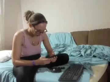 issabelle_69 on Chaturbate 