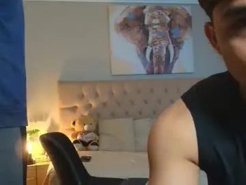 janomar01 on Chaturbate