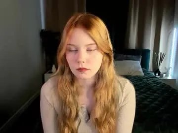 julia_anis — Stand up ans spun around [22 tokens left] #new #young #18 #nonude #redhead