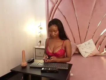 kaiiabrown — Welcome to my JUICY & CURVY WORLD I'm Keia Brown rown make m Keia Be vibe and cum with your tips - Goal: Squats & Super Asshole  close up [97 tokens left] #new #latina #milf #ebony #bigass