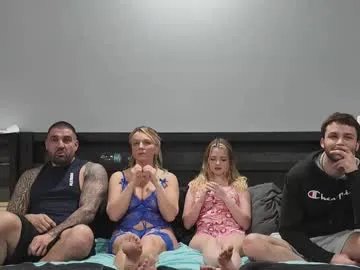 kjbennet — everyone naked! [1988 tokens left]