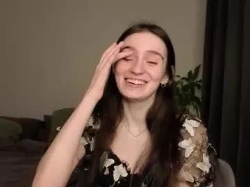 lisawoo — dance !!! I am  #shy #teen #brunette #smile #cute  #18 [65 tokens remaining]