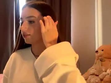 little_anioneta on Chaturbate 