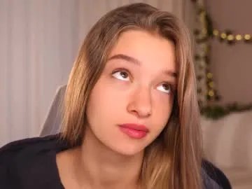 little_poetry on Chaturbate