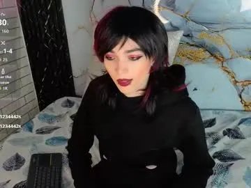 maevekuro on Chaturbate
