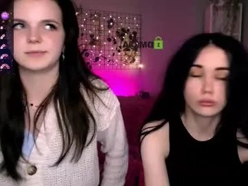 mikameovv on Chaturbate