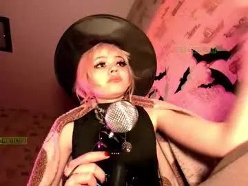 mistr_daria_femdom on Chaturbate