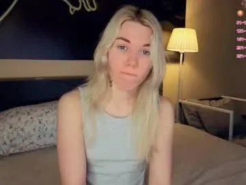 myviolet_rush on Chaturbate