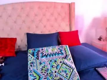 natalia_collinslim — GOAL: SQUIRT [278 tokens remaining] Welcome to my room! I wanna play to you #milf #anal #latina #blowjob #fuckmachine