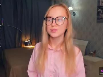 nicolavanderbie — GOAL: massage my nice ass without shorts close [0 tokens remaining] Hi hi, I am Nicoletta, Ntmu ;) #new #shy #feet #teen #skinny