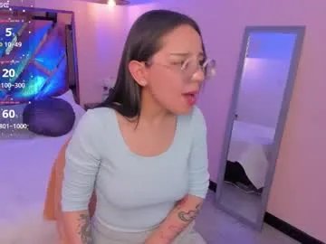 nina_myers on Chaturbate