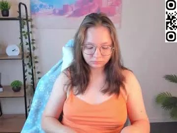 noora_moore on Chaturbate