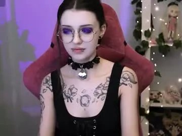 prettybones on Chaturbate