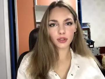 pricillahoinacki — Goal: Pour water on my top, I'm not wearing a bra.. My name is Amelia  #new , new experience to me, hope it turns out well :3  #skinny #bigboobs #18 #shy [249 tokens remaining]
