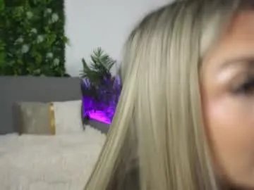 roshen_amira on Chaturbate