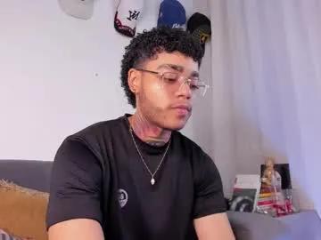 santi_xximo — Santi_xximo's room #ftm #bigclit #ebony #squirt #feet