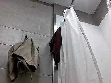 shann0n3 — Come big so I can take a shower for you