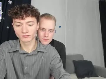 successful_kevin — naked kiss [31 tokens left]