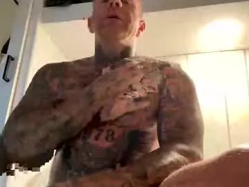 tattooedteaseme on Chaturbate 