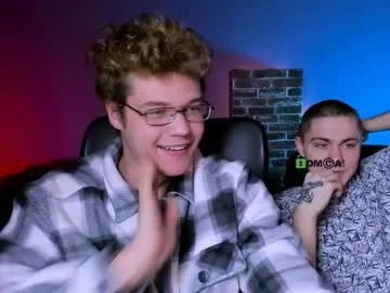 thomas_crow on Chaturbate