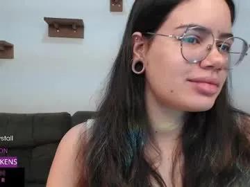 velvetcrystal on Chaturbate 