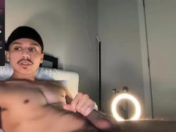 xmomentumx on Chaturbate 