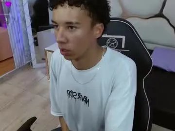 zayn_tay on Chaturbate