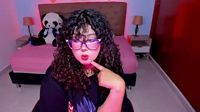 _Lilly_miller — finger in pussy