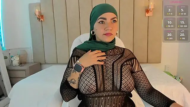 _naylaa_ on StripChat