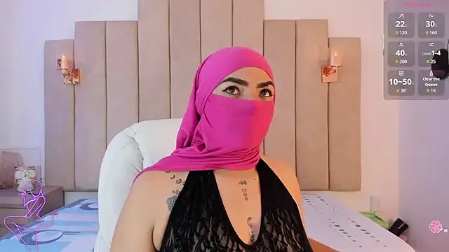 _naylaa_ on StripChat