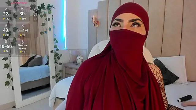 _naylaa_ — doggy without panties + oil on the butto