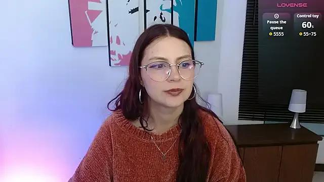 AlanaGarcia19 on StripChat 