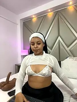 AlesiaCooper on StripChat