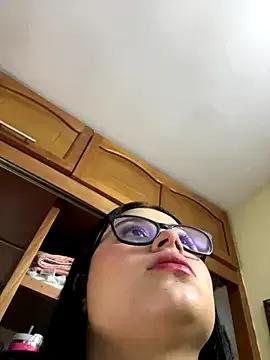 alissonfernandez_ — Nana shows her pussy