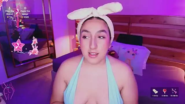 ambar_lover on StripChat 