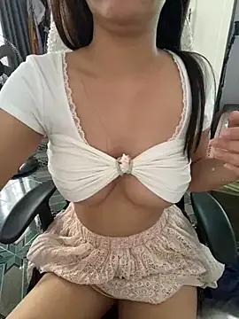 Ammy22 on StripChat 
