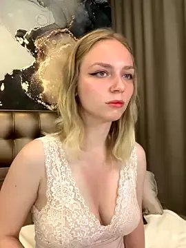 AnetGrey on StripChat