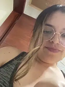 Aphrill on StripChat