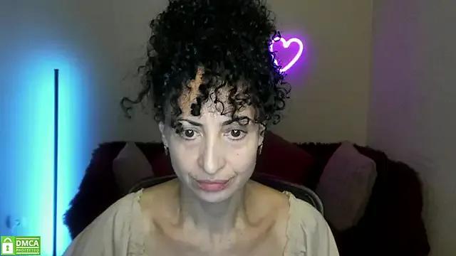 Arianasweety23 on StripChat 