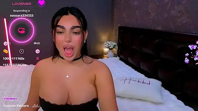 babyleilaa on StripChat 
