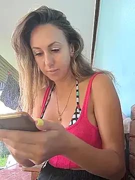 Bella-Grace on StripChat 