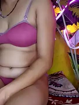 Bhabhihotyy09 on StripChat 