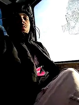 bigdickjojo69 on StripChat