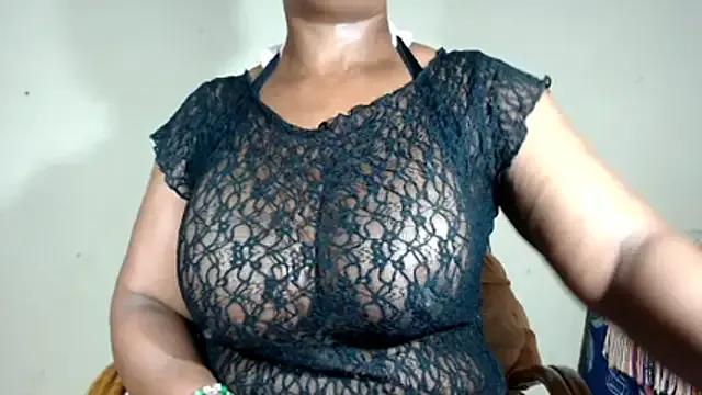 boobassymom on StripChat 