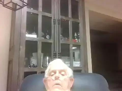 bootlegmanz on StripChat 