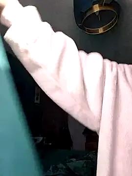 BubblesLovexox — Spit on boobies ;))