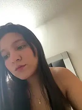 Camila_sanchez25 on StripChat