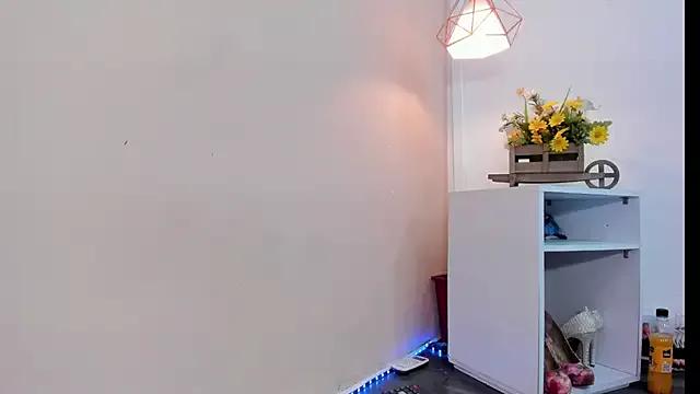 cataleyah_07 on StripChat 