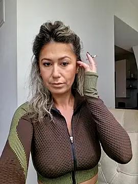 CelynaRoss — Tease me
